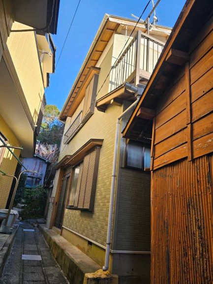 安良里R7-26外観