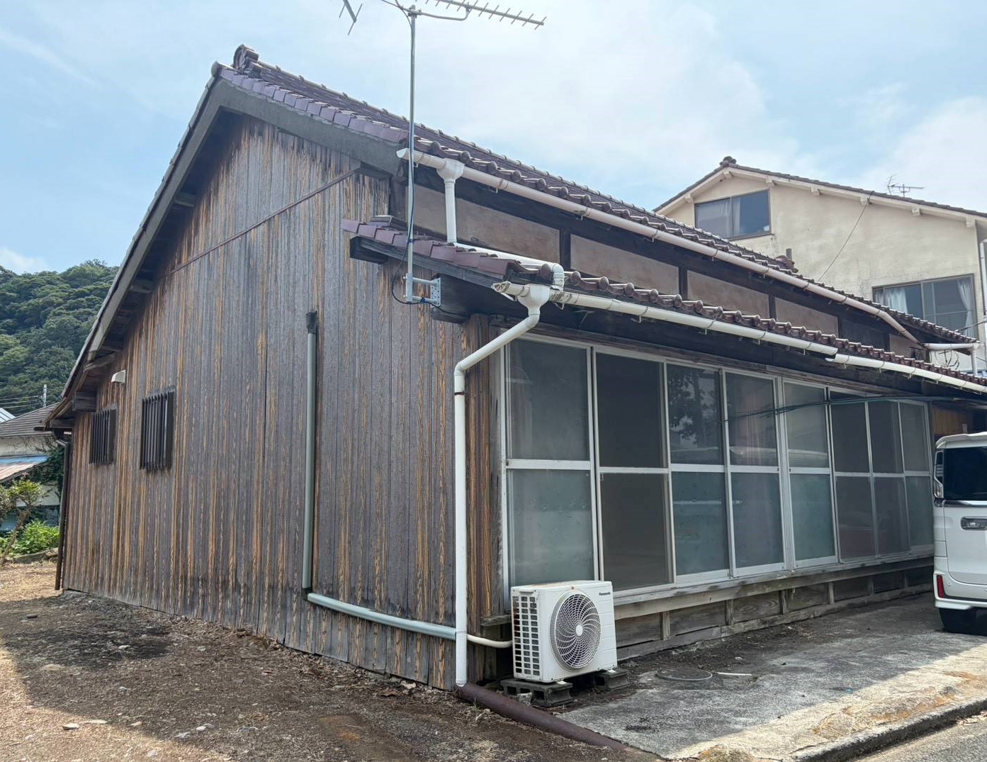 仁科R8-13外観