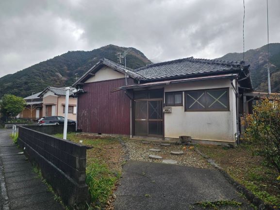 宇久須R7-33外観