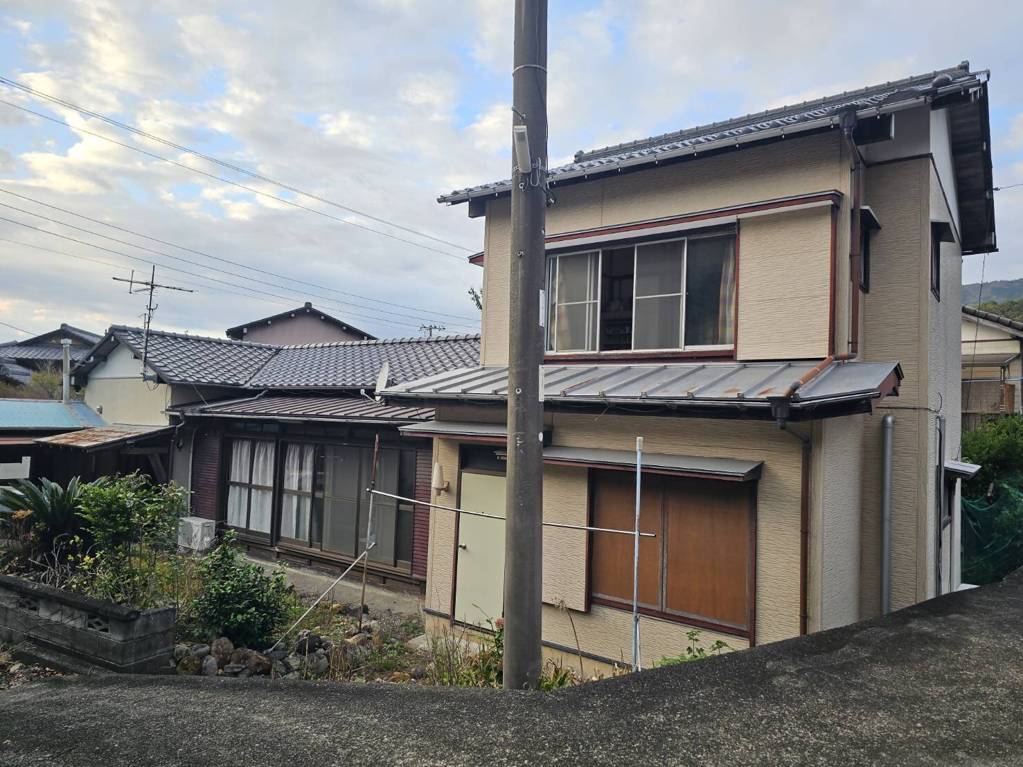 宇久須R8-20外観